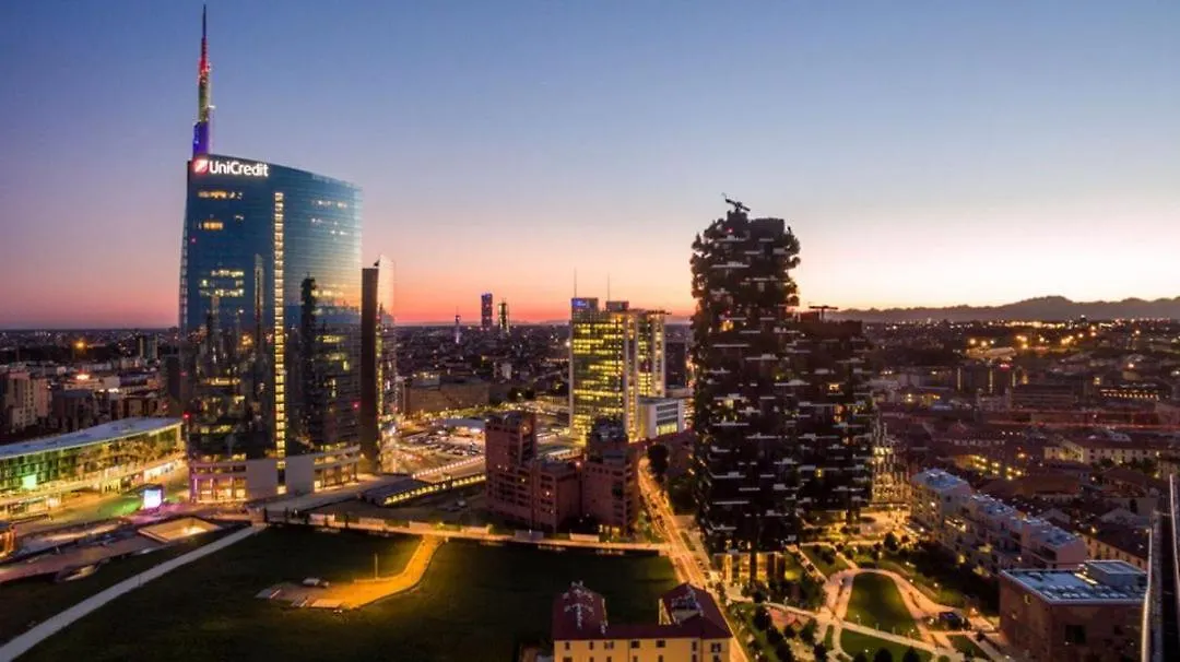 Isola Milano Apartment 0*,